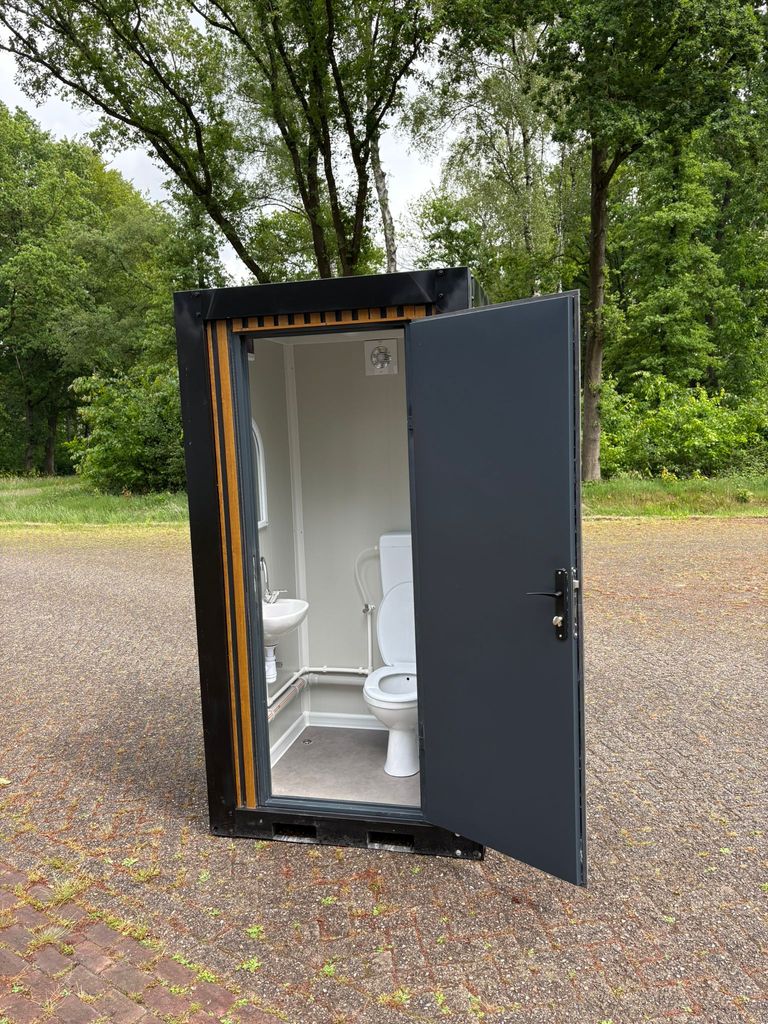 luxe_mobiele_toilet_unit_deur_geopend