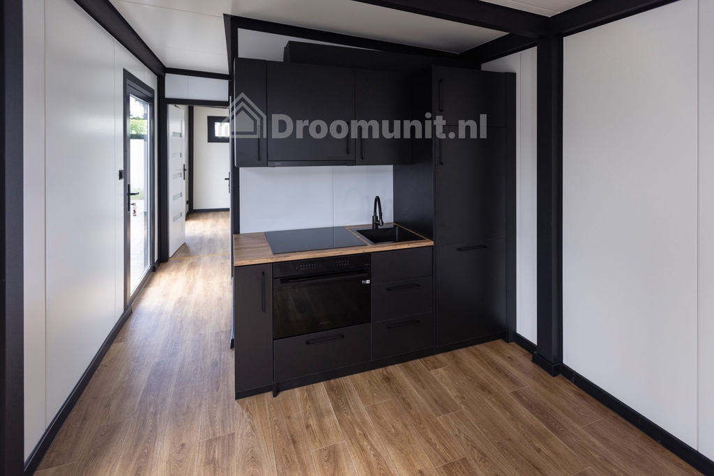 Keuken in luxe mobiele prefab woonunit Emmy met 1 slaapkamer, afmeting 1300x300