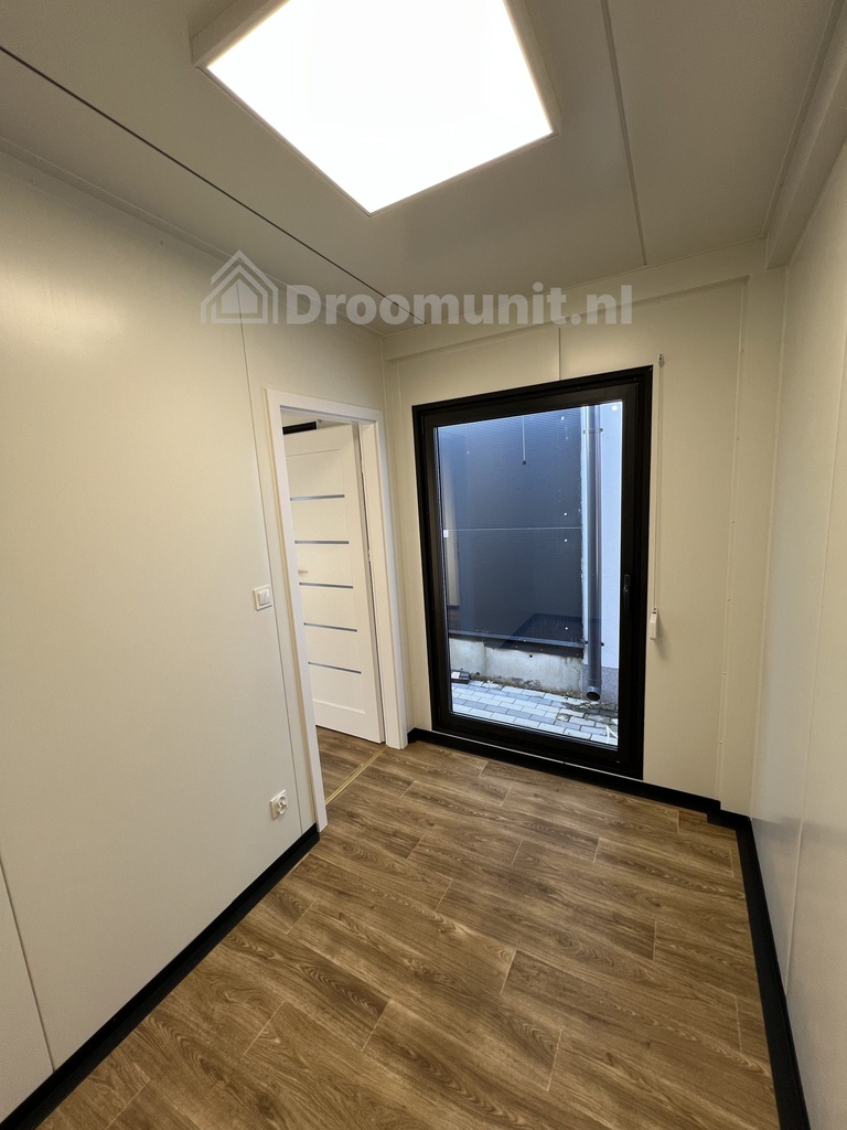 Slaapkamer in luxe mobiele prefab woonunit Emmy met 1 slaapkamer, afmeting 800x300