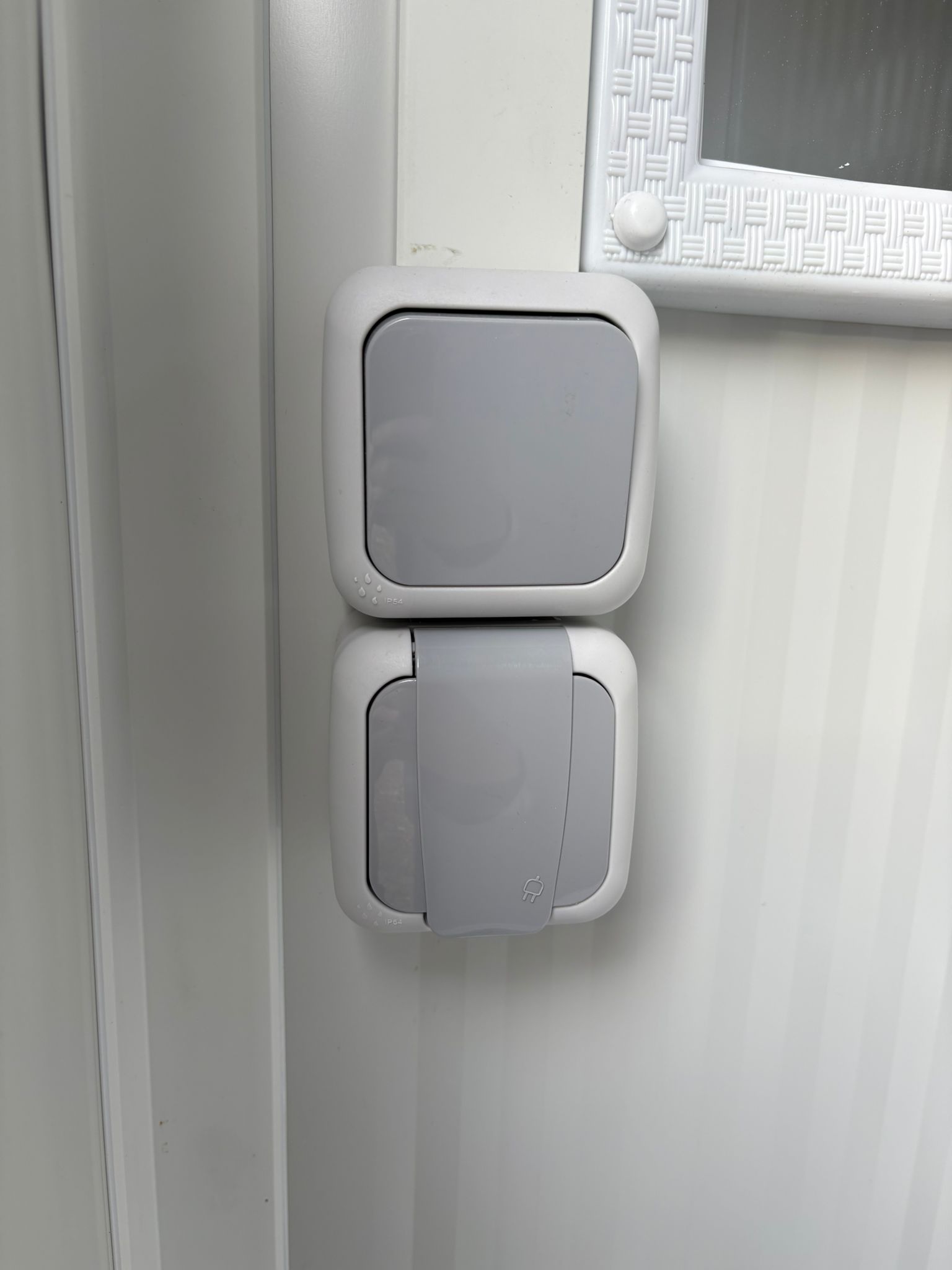 Lichtschakelaar en wandcontactdoos