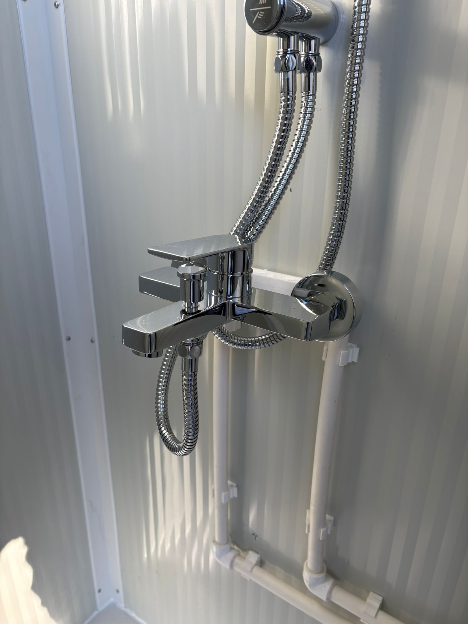 Badkamer met technische ruimte 10