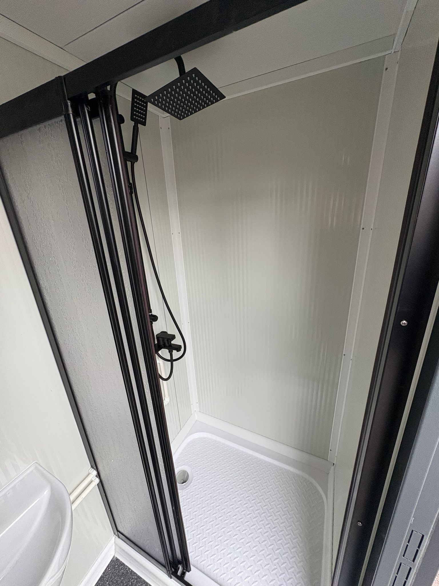 enkele_mobiele_badkamer_douchewand