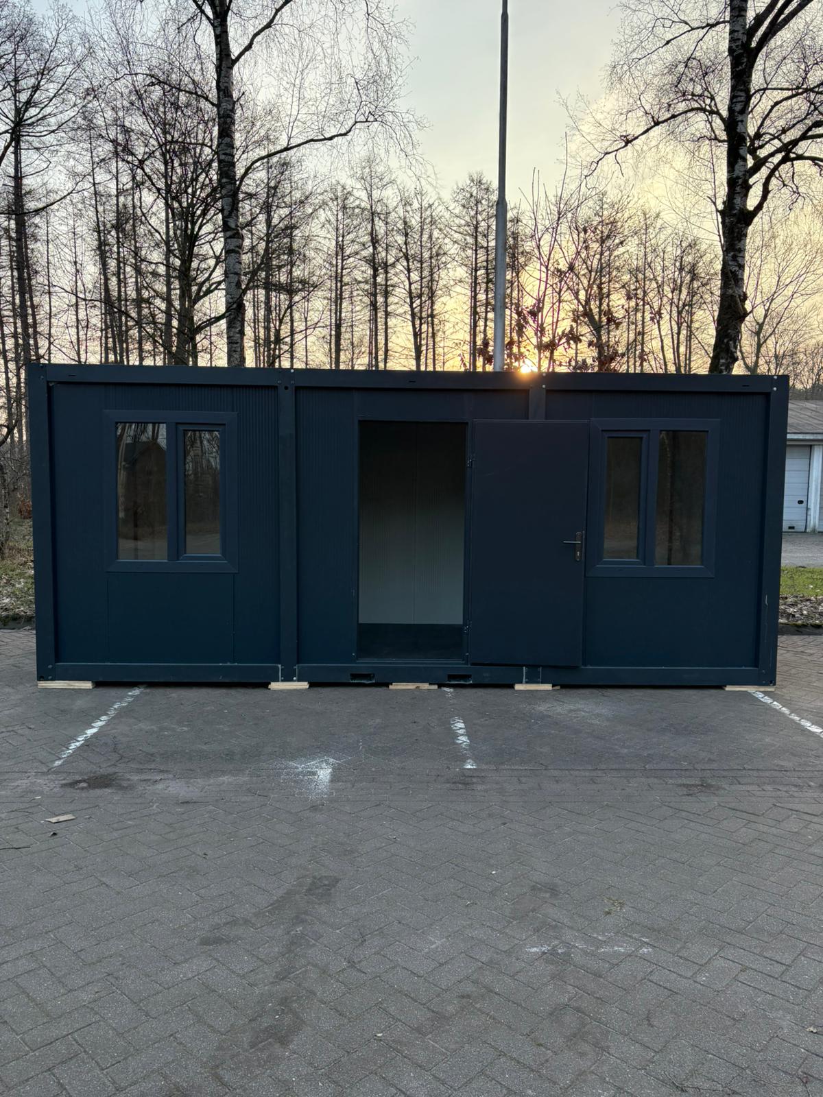 kantoorunit vooraanzicht met geopende deur