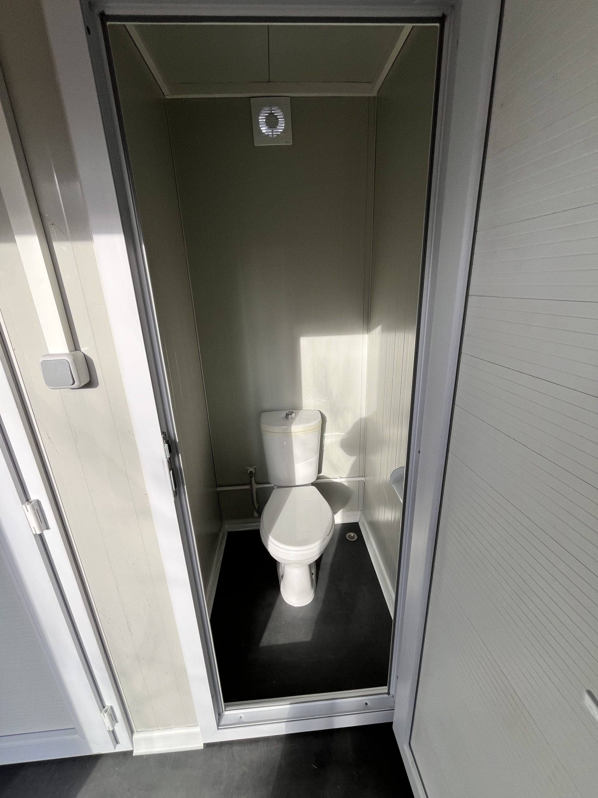 prefab toiletgebouw toiletruimte