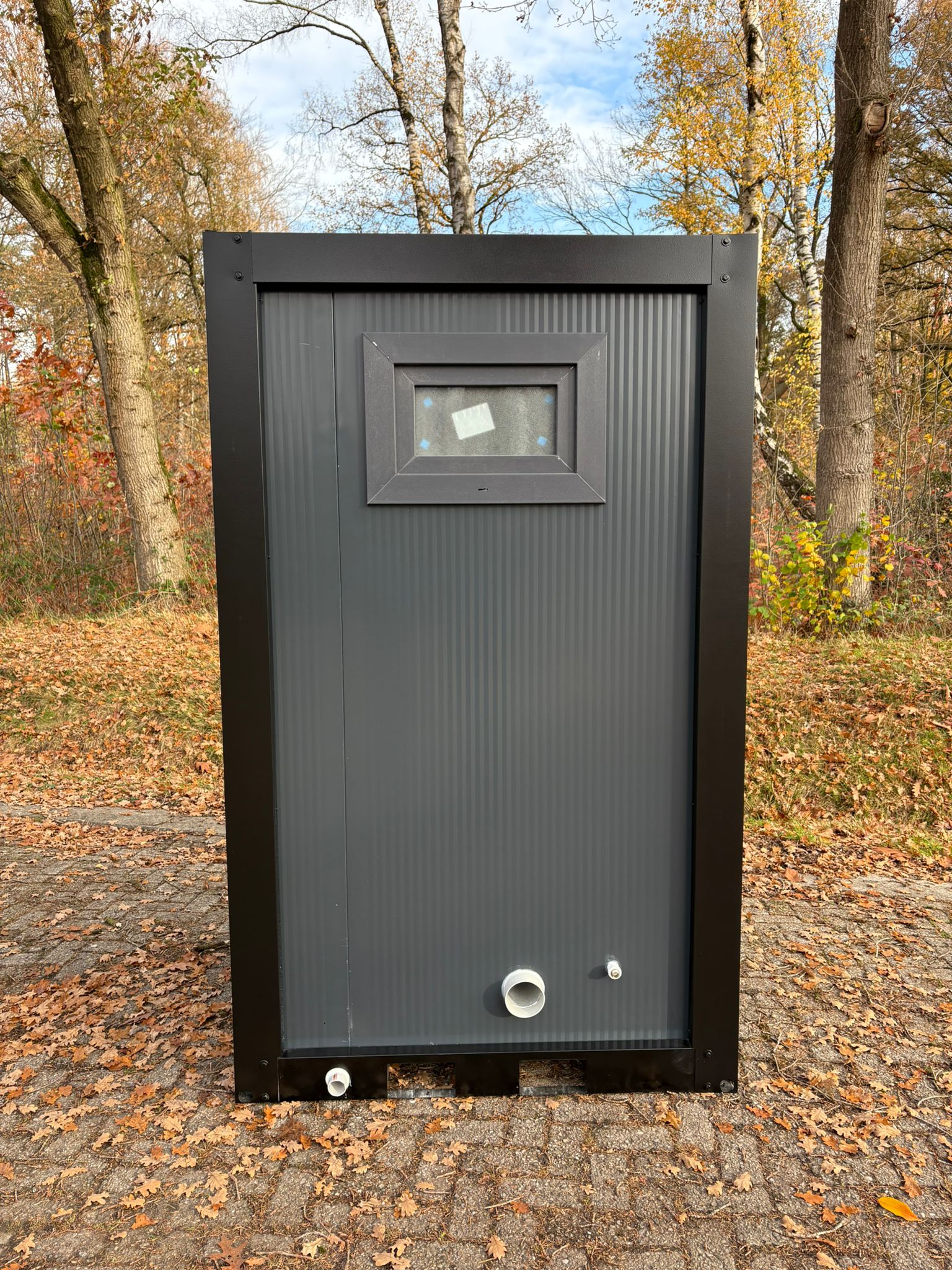 Achterzijde van de buitenkant.