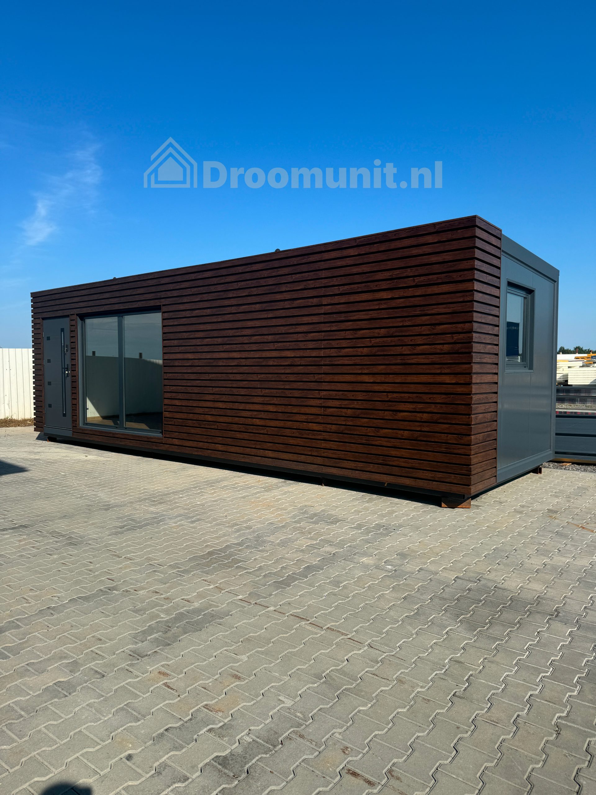 luxe_mobiele_prefab_woonunit_emmy_1_slaapkamer_afmeting_1000x300_buitenaanzicht_5