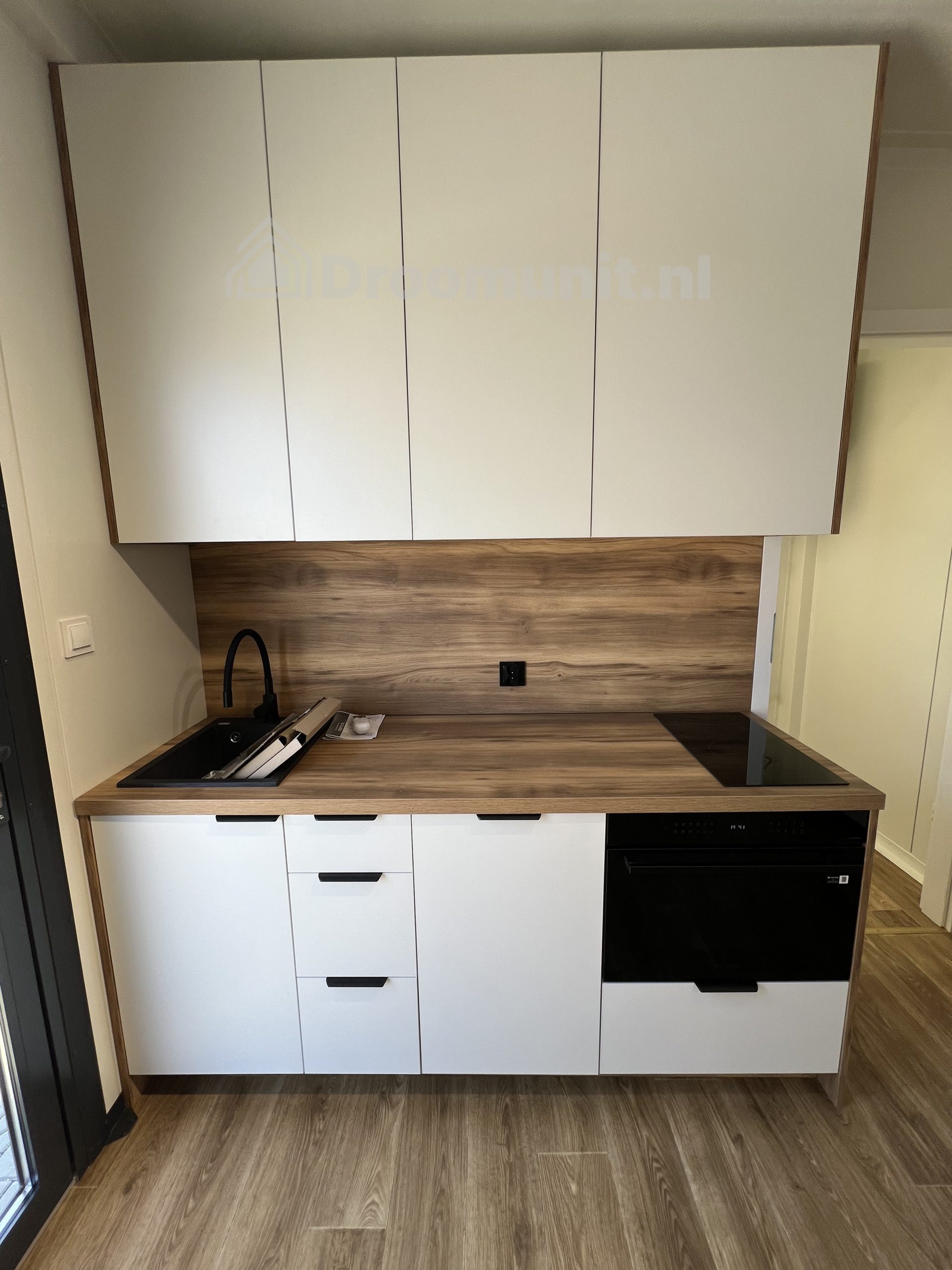 luxe_mobiele_prefab_woonunit_emmy_1_slaapkamer_afmeting_800x300_keuken_2