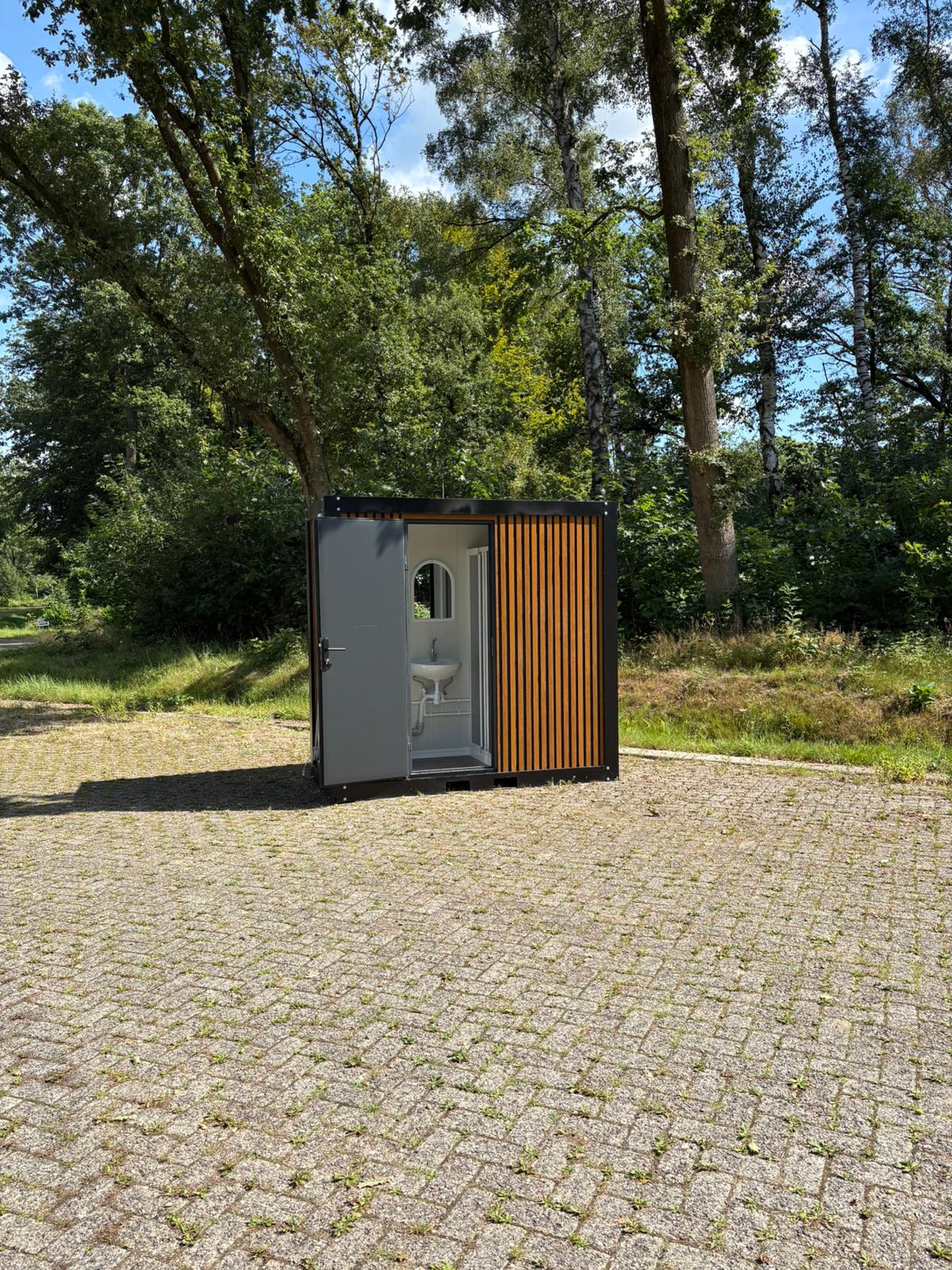 mobiele badkamer unit 10.jpeg