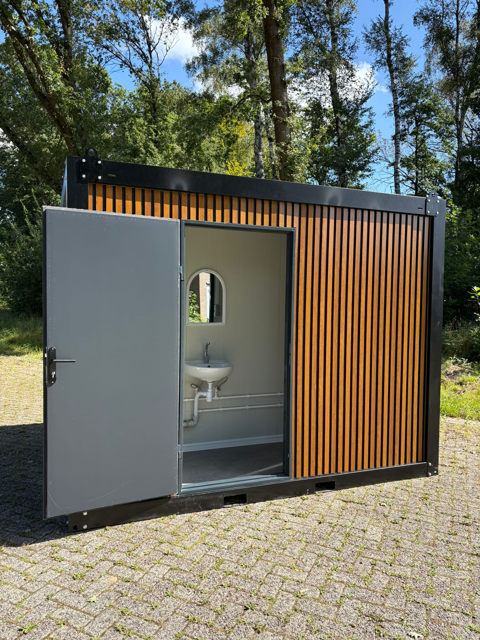 mobiele badkamer unit 2 ruimtes 24