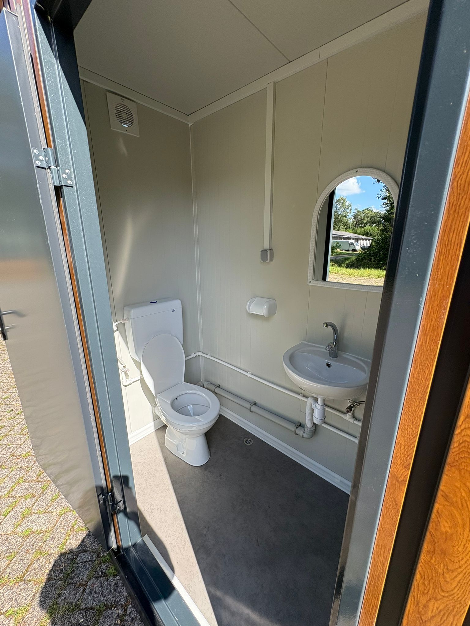 mobiele badkamer unit 4 ruimtes 23