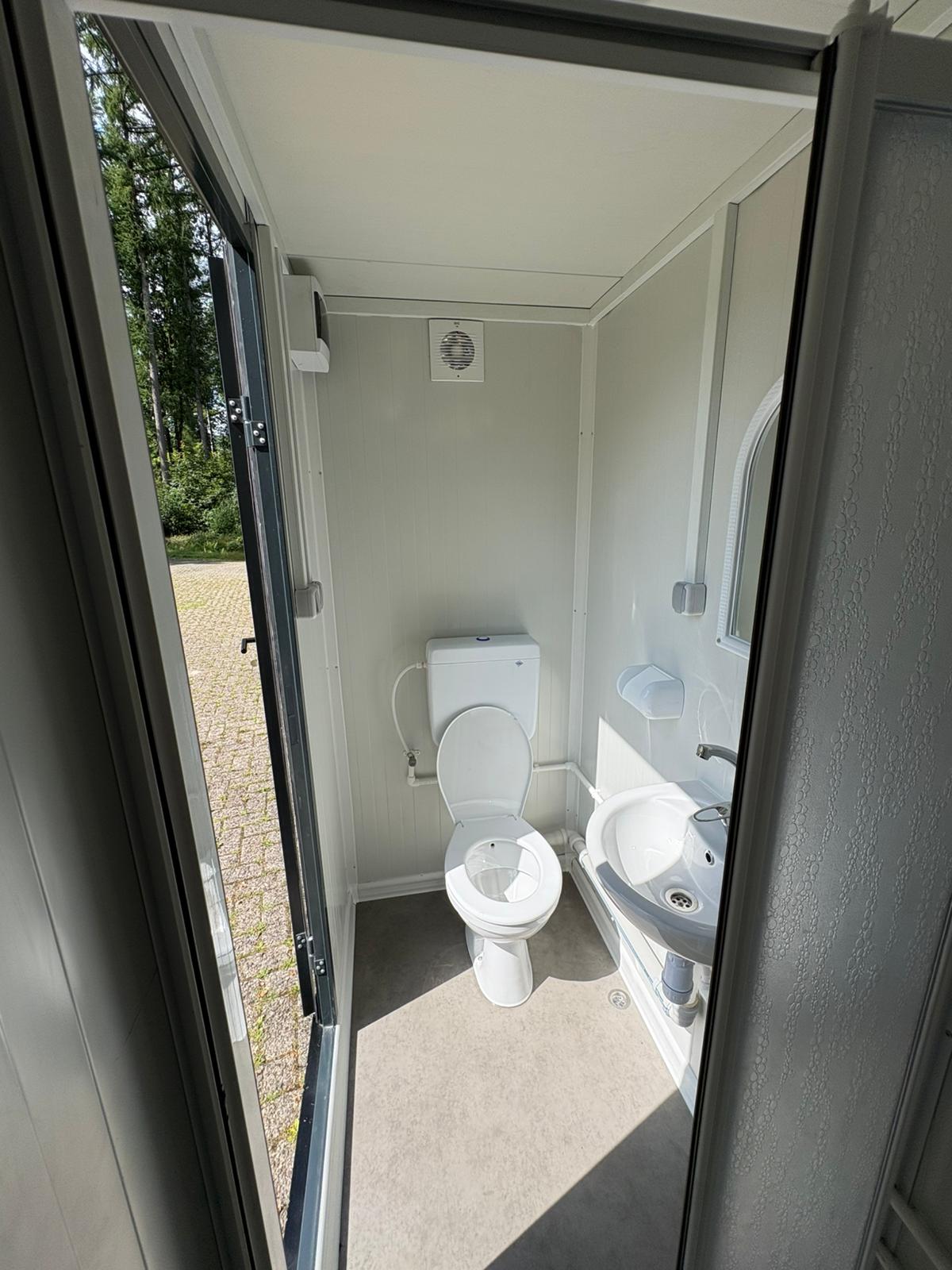 mobiele badkamer unit 6.jpeg