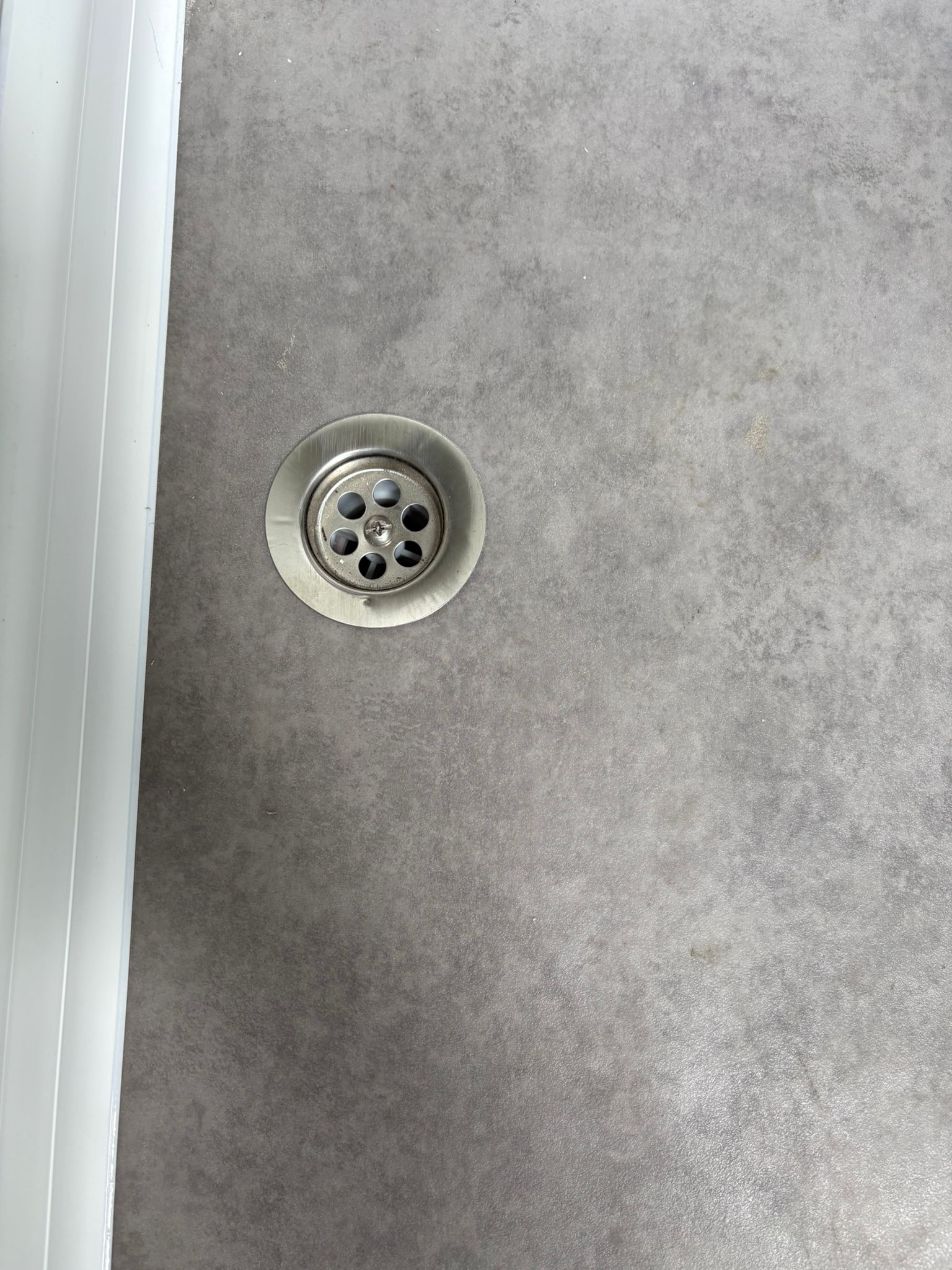 Vloerput in een mobiele miva toilet unit